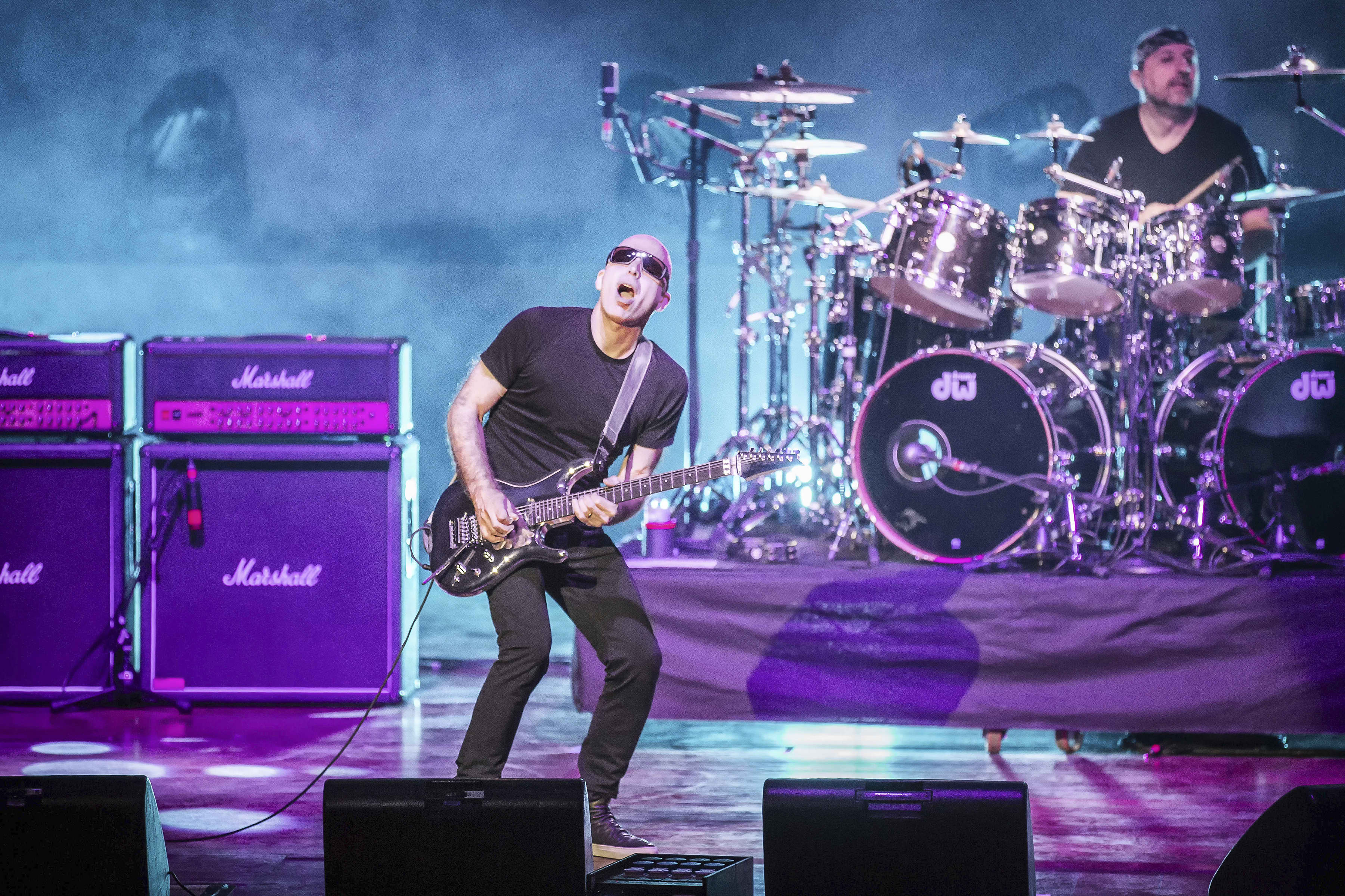 Joe Satriani Tickets Joe Satriani Concert Tickets And Tour Dates Stubhub