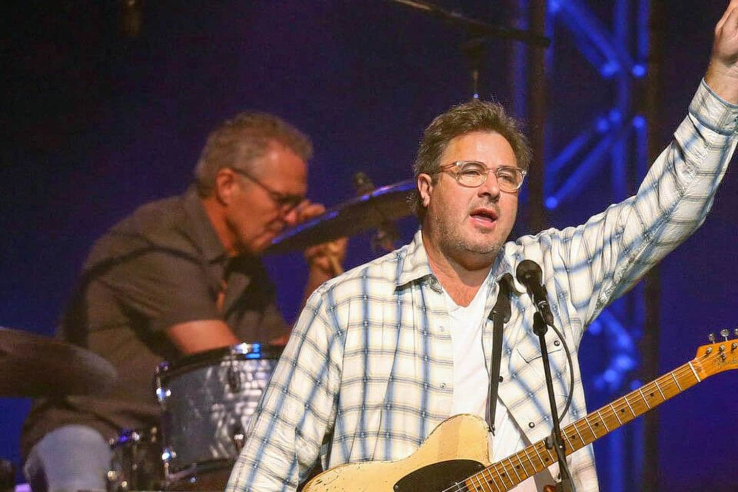 Vince Gill Tickets Vince Gill Tour 2023 and Concert Tickets viagogo