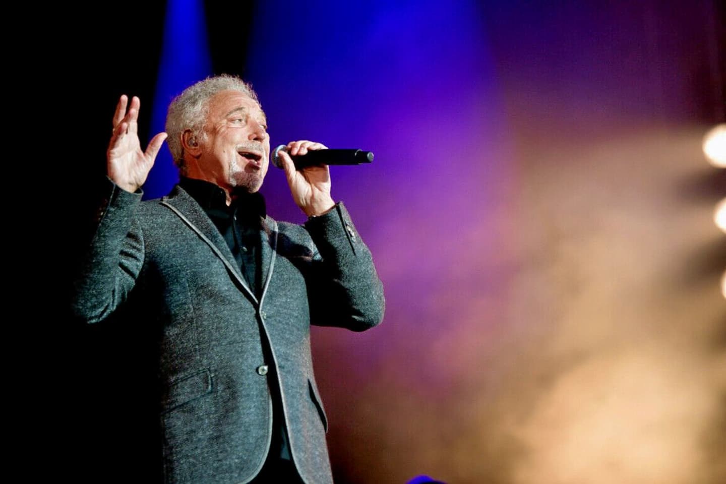 Tom Jones Tickets Tom Jones Tour 2024 and Concert Tickets viagogo