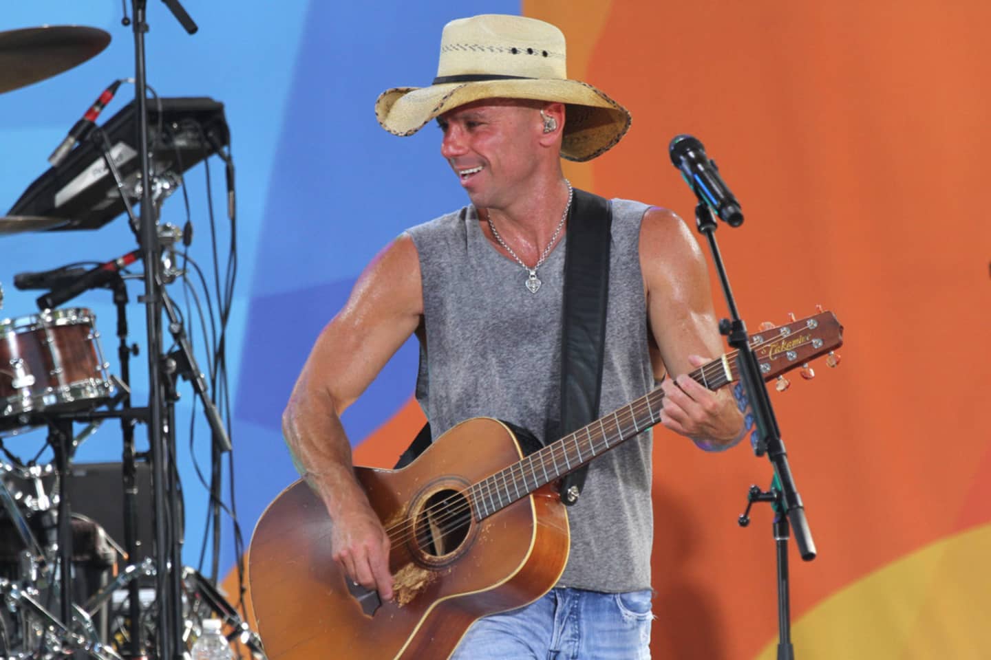 Kenny Chesney Tickets Kenny Chesney Tour Dates 2024 and Concert