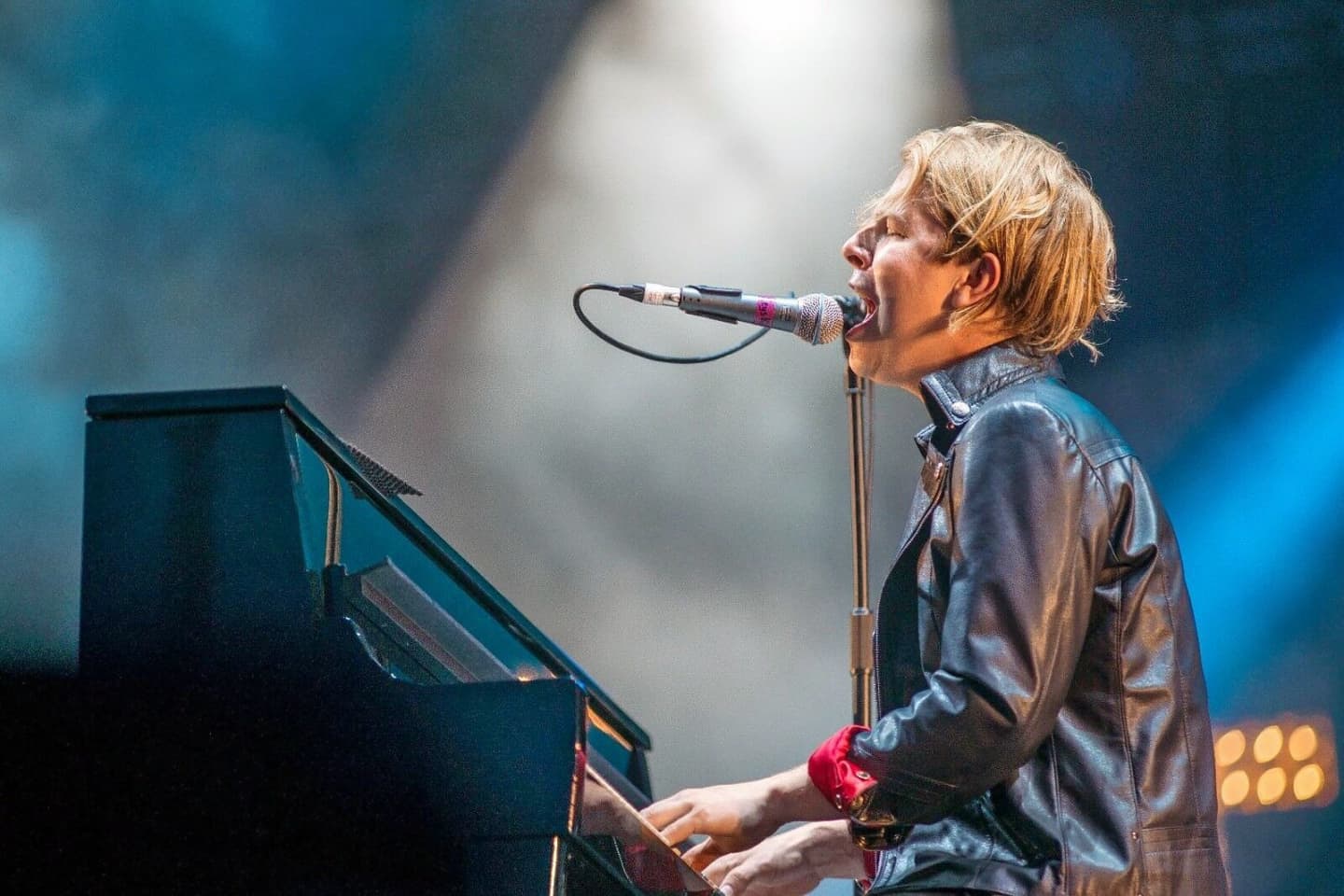 Tom Odell Tickets Tom Odell Tour Dates 2024 and Concert Tickets viagogo