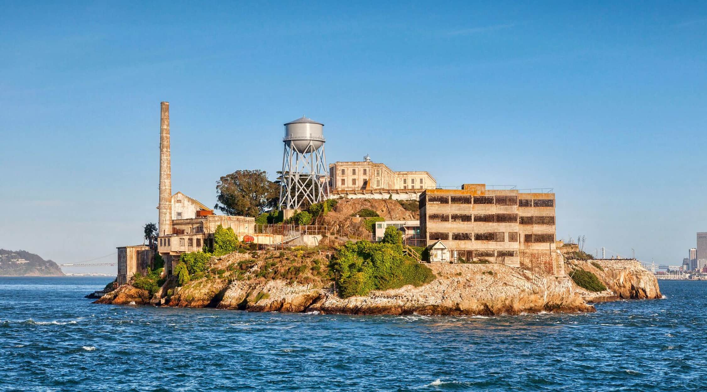 alcatraz museum tours