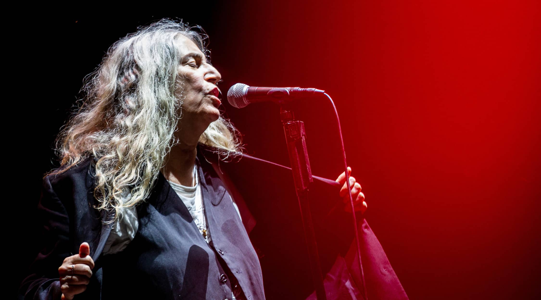 patti smith concert tour