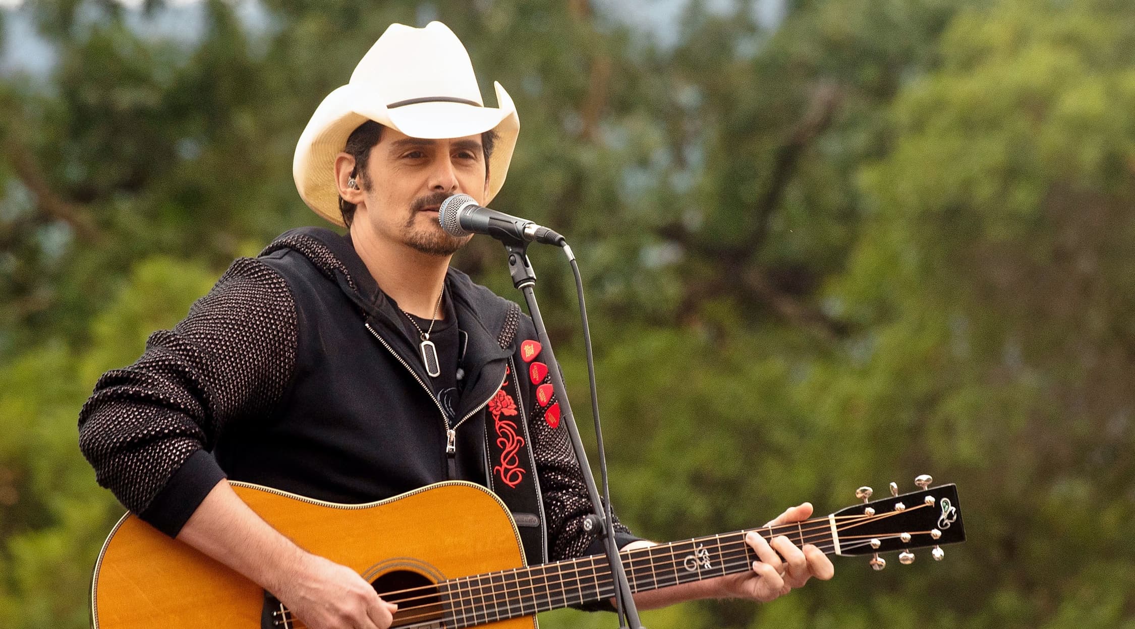 Brad Paisley Tickets Brad Paisley Concert Tickets and Tour Dates