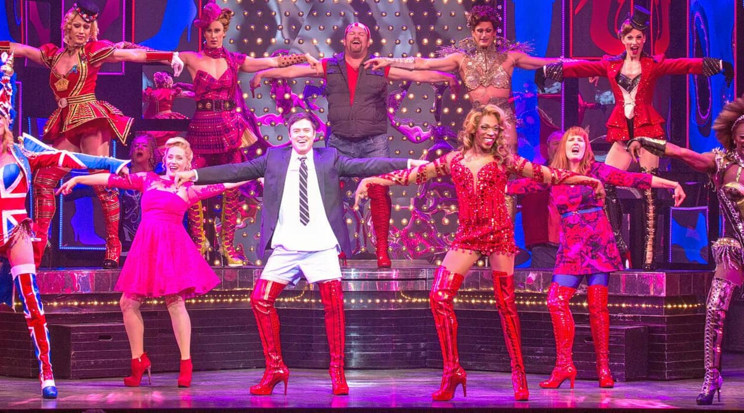 Kinky Boots Tampereen Tyovaen Teatteriin Helsingin Kaupunginteatteri