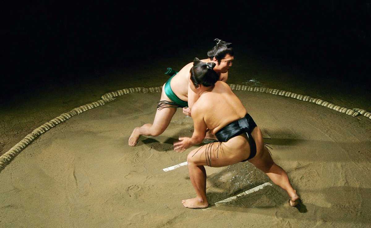 Jingu Hounou Grand Sumo
