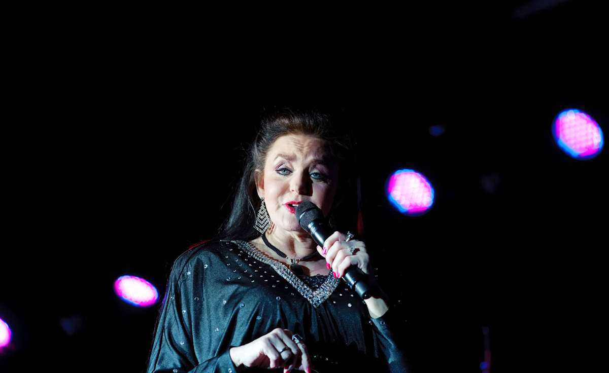 Crystal Gayle