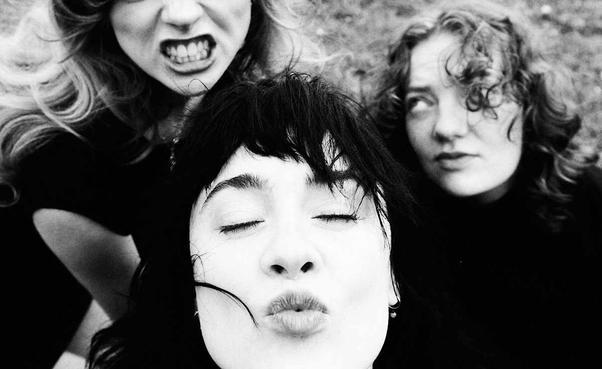 Folk Bitch Trio