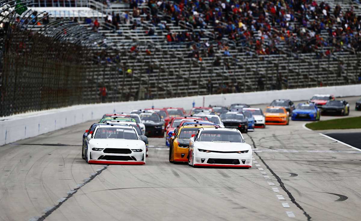 NASCAR O'Reilly Auto Parts Series Race