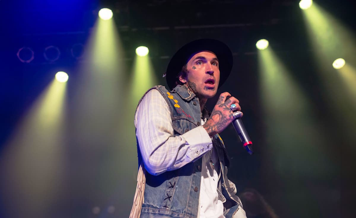 Yelawolf