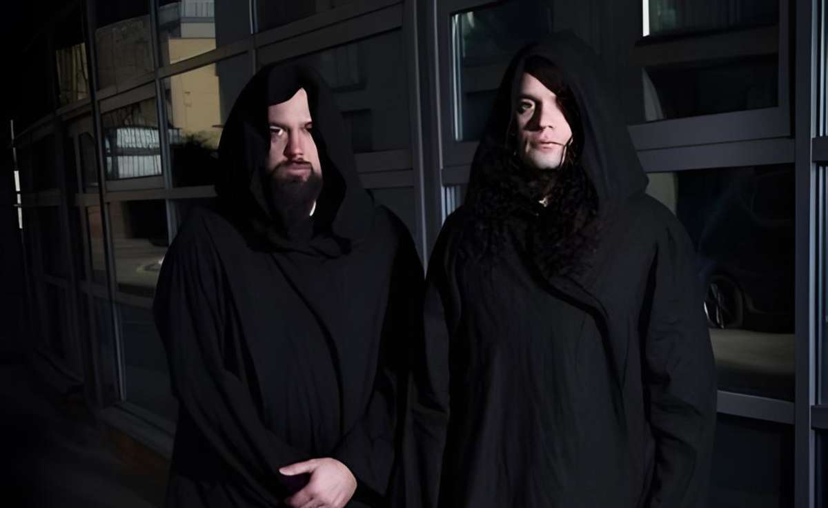 Sunn O)))