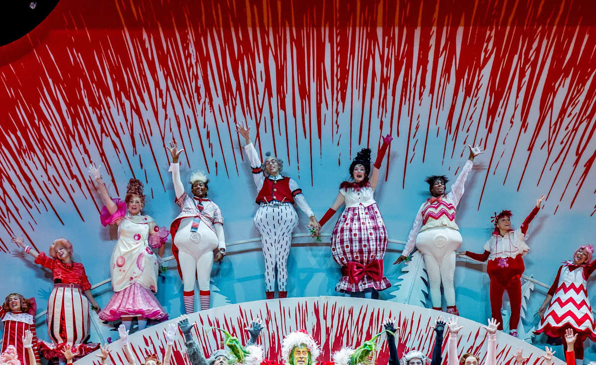 Dr. Seuss How the Grinch Stole Christmas - The Musical