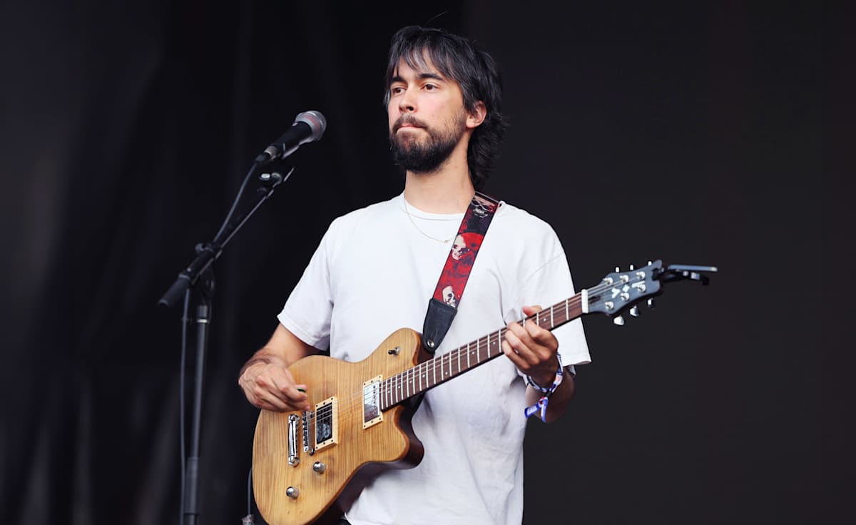 (Sandy) Alex G