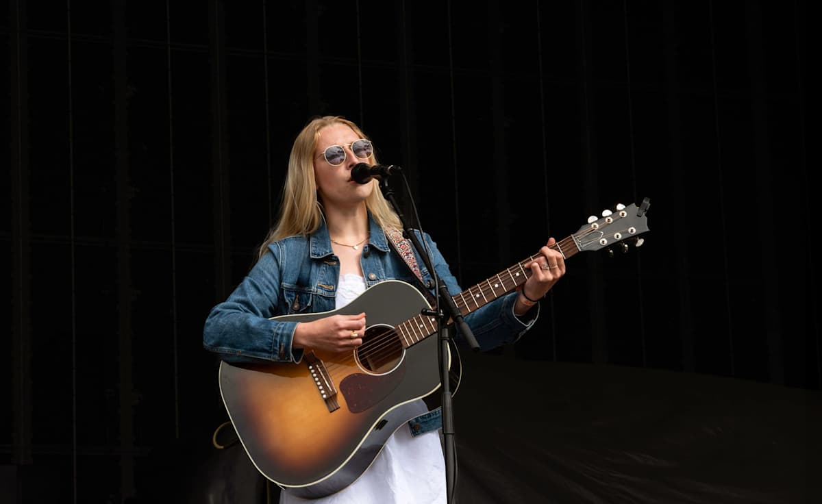 Billie Marten
