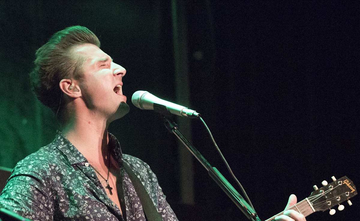 Secondhand Serenade