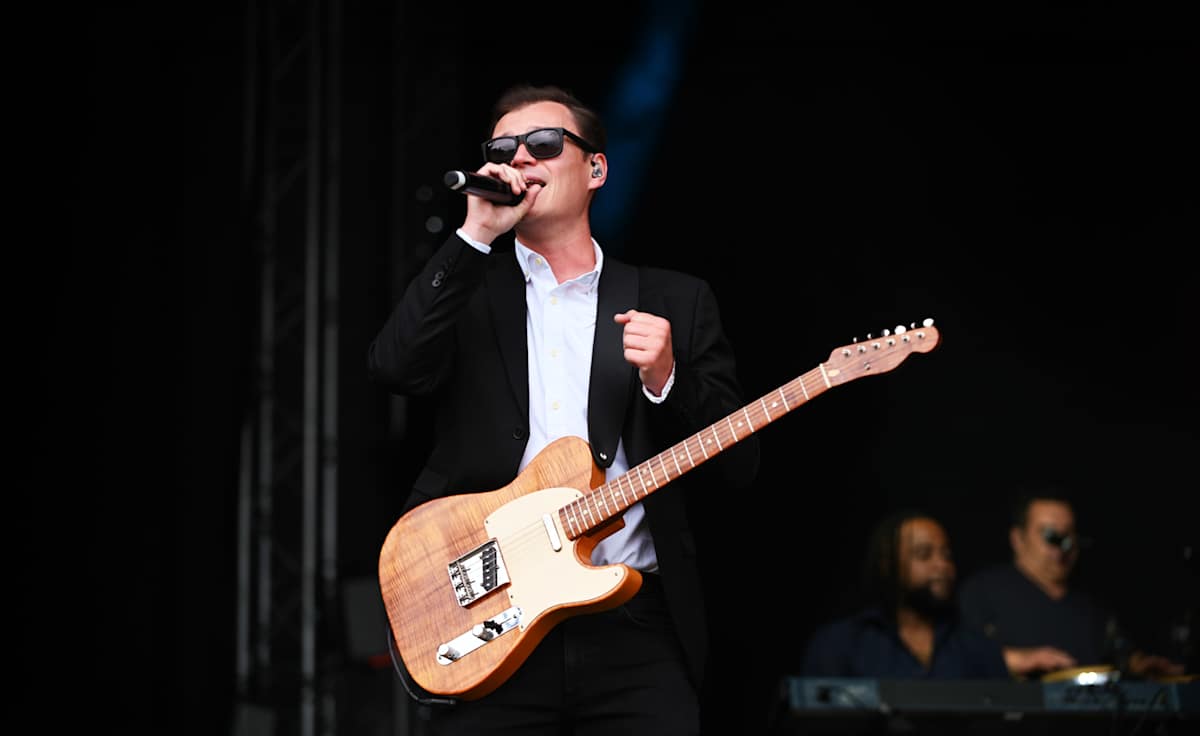 UB40