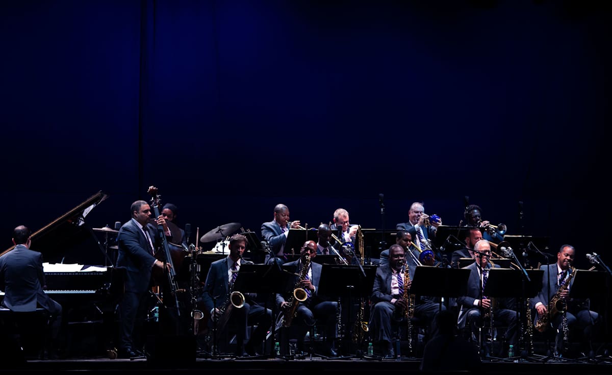 Jazz at Lincoln Center Orchestra (JLCO)
