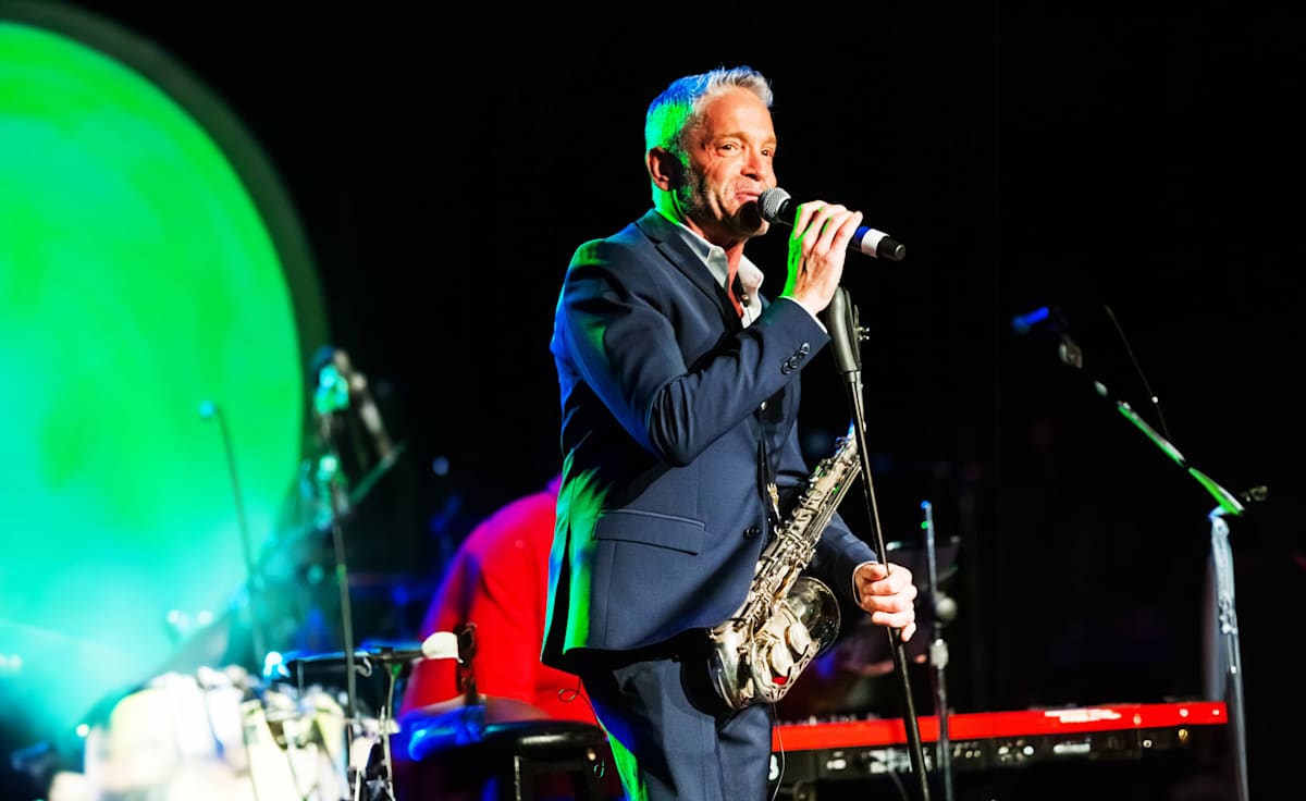 Dave Koz