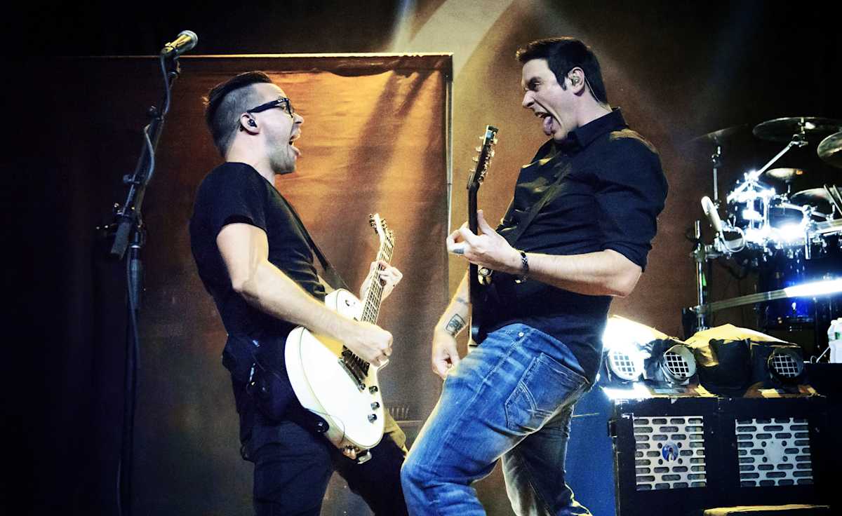 Breaking Benjamin