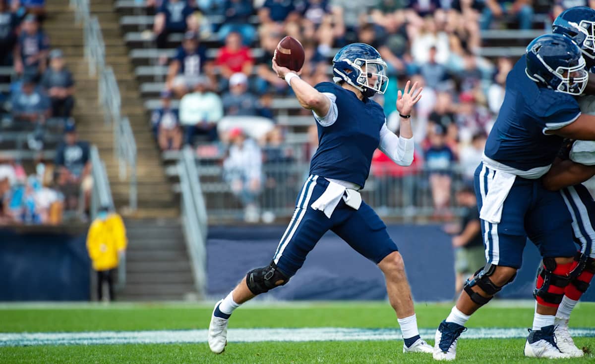 UConn Huskies Football