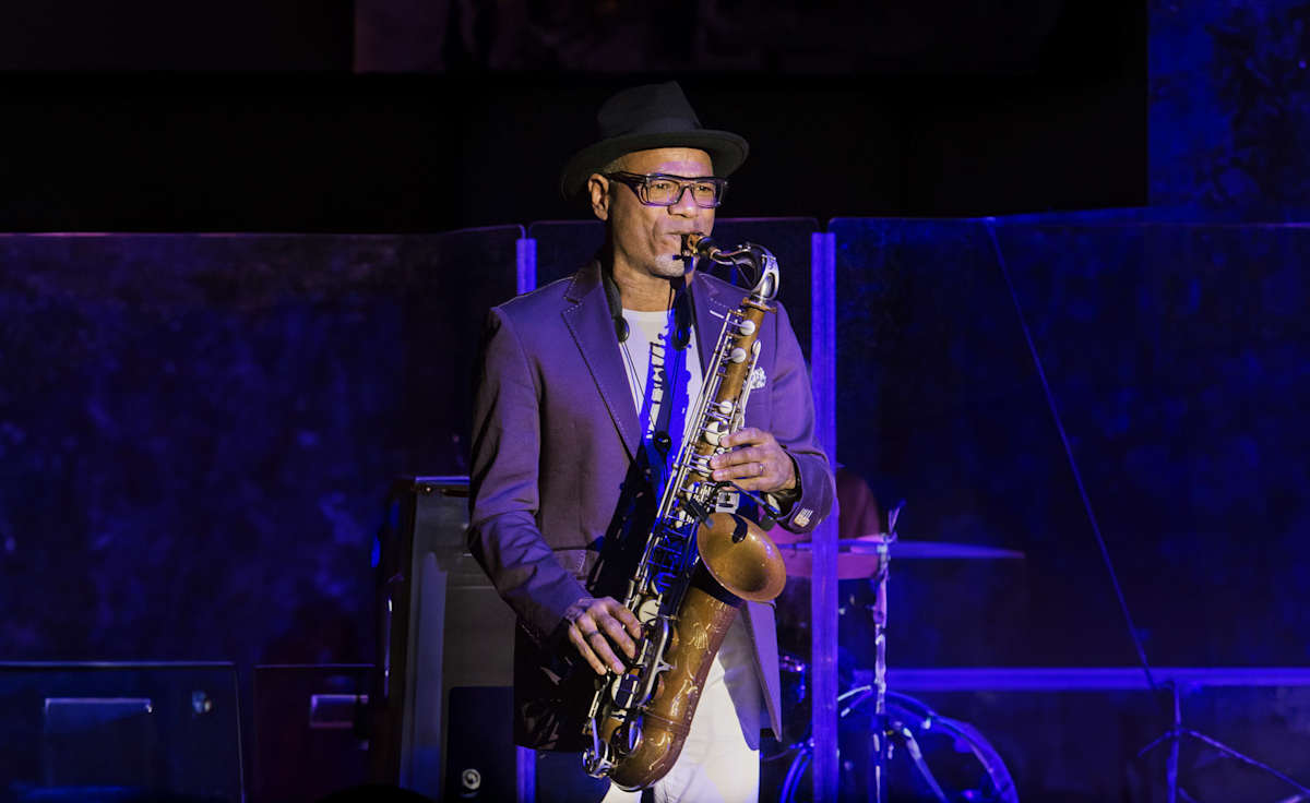 Kirk Whalum