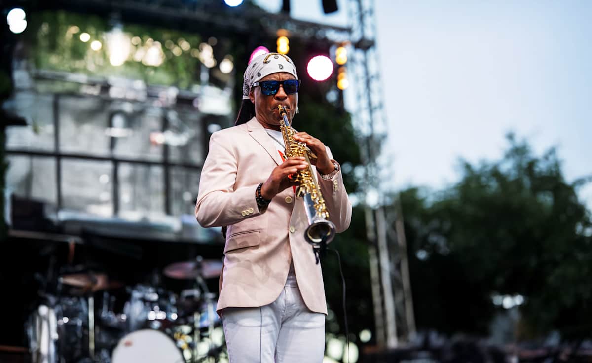 Marion Meadows