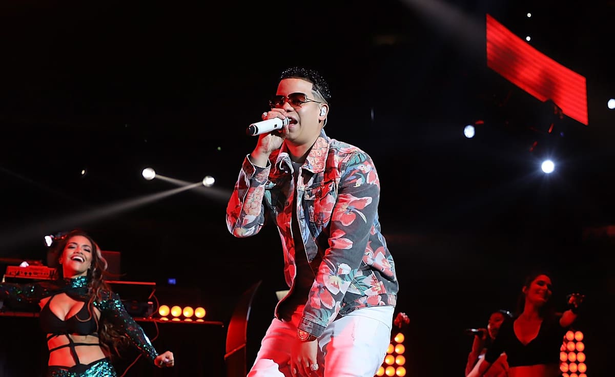 J Alvarez