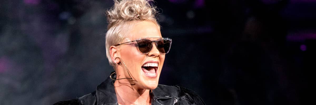 stubhub.com - PINK Tickets