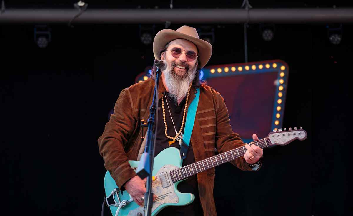 Steve Earle