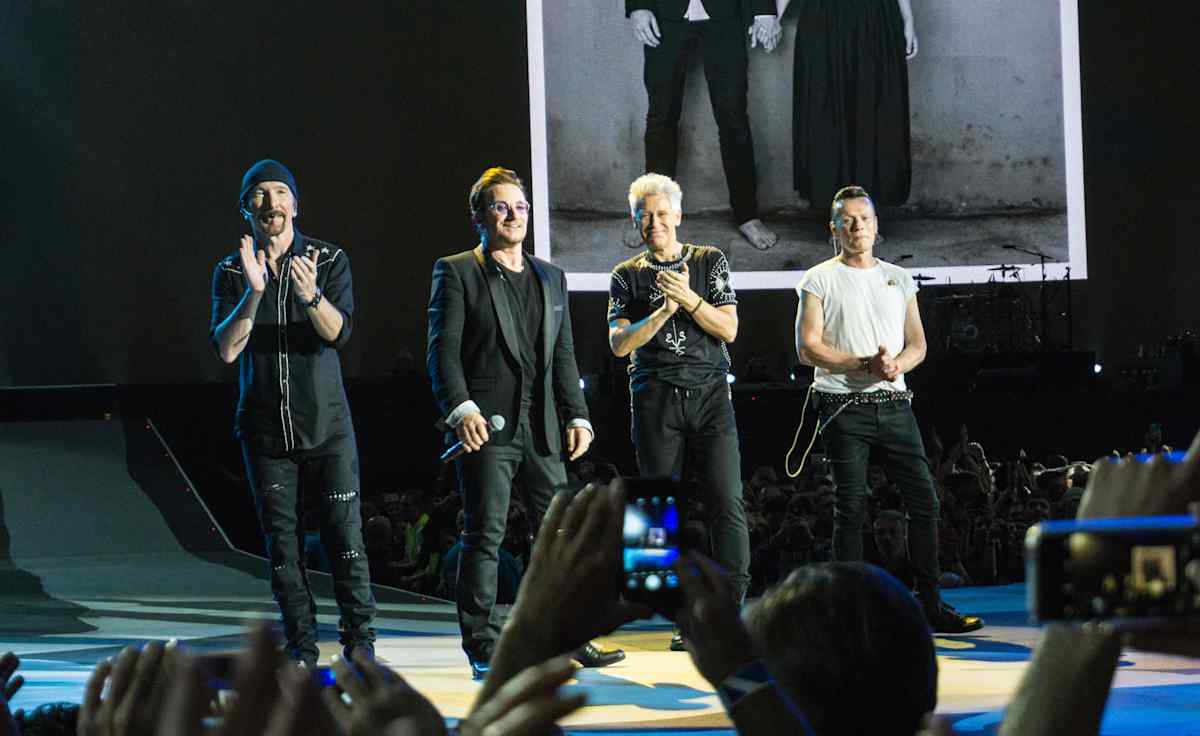 U2
