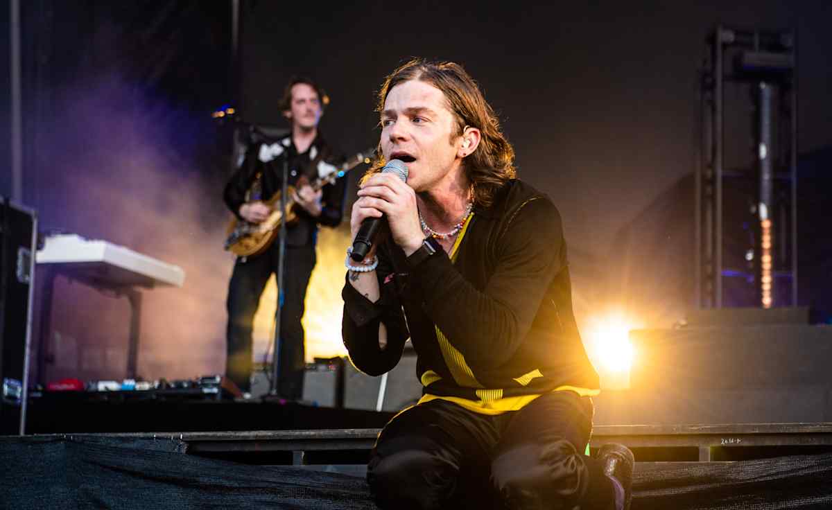 Cage The Elephant