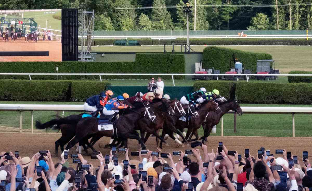 Saratoga Race Course