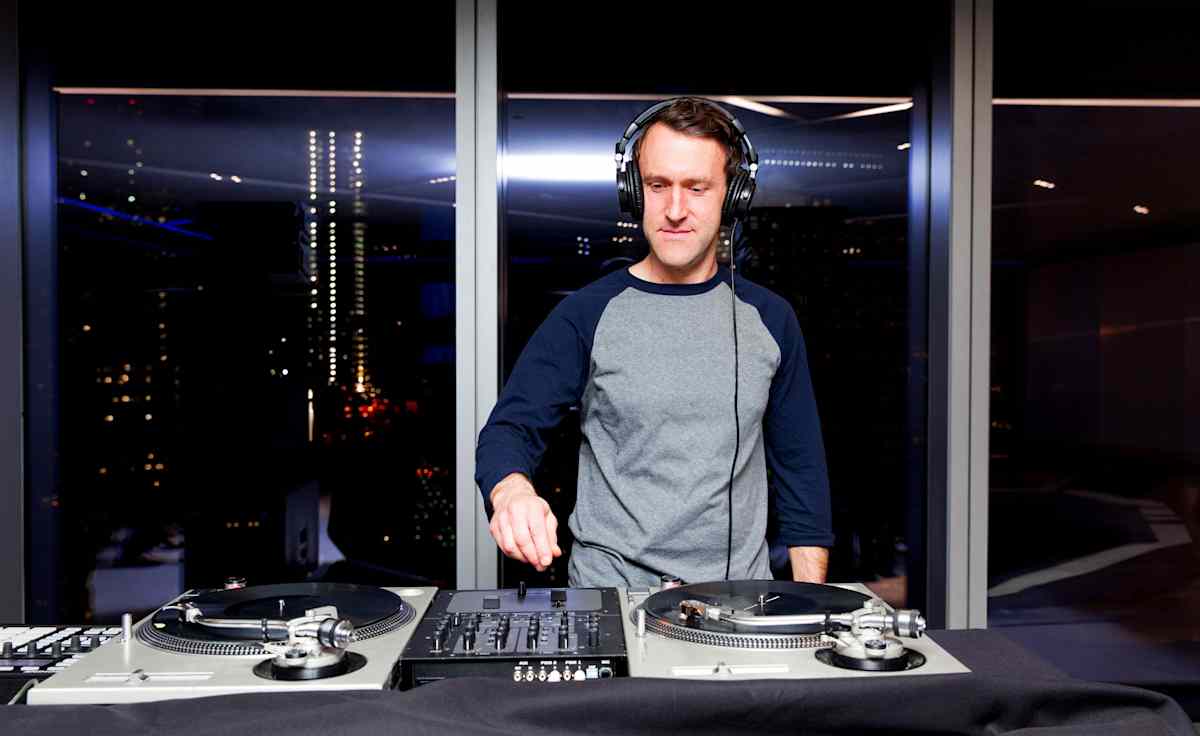 RJD2