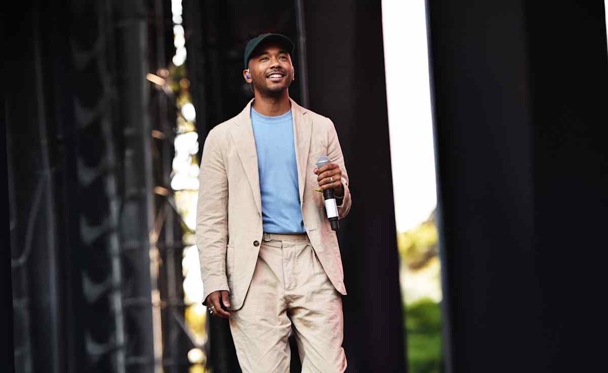 Toro y Moi