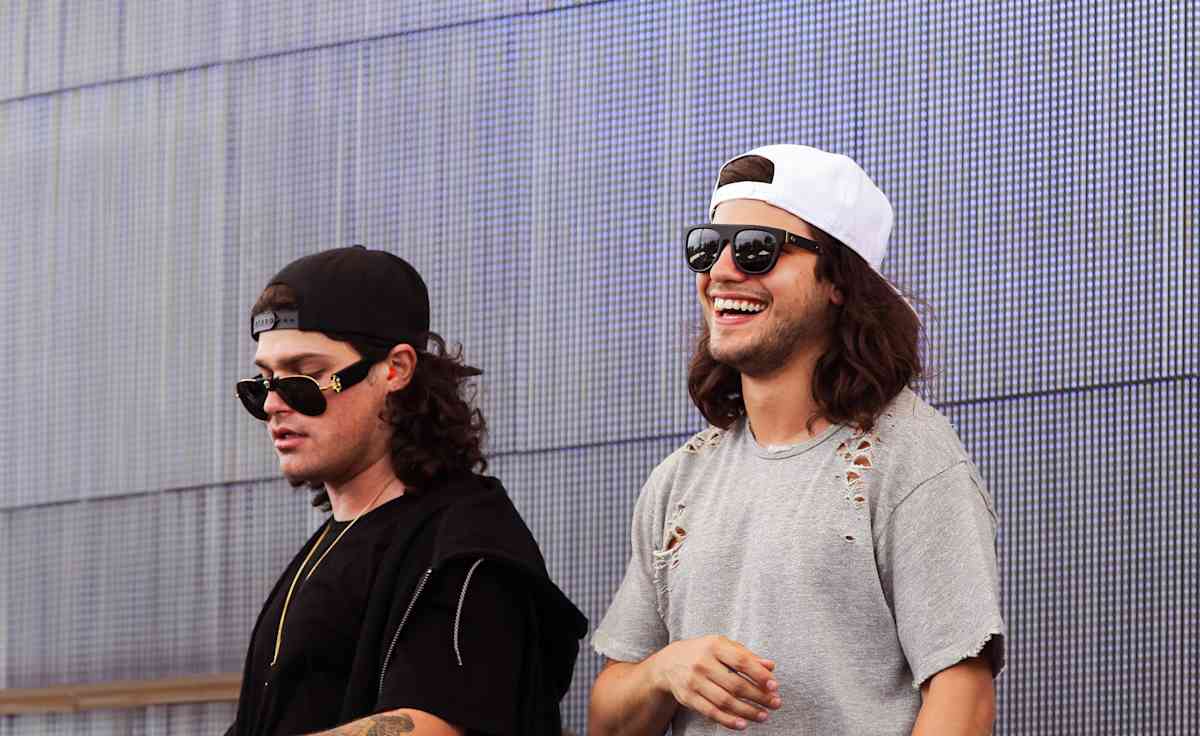 DVBBS