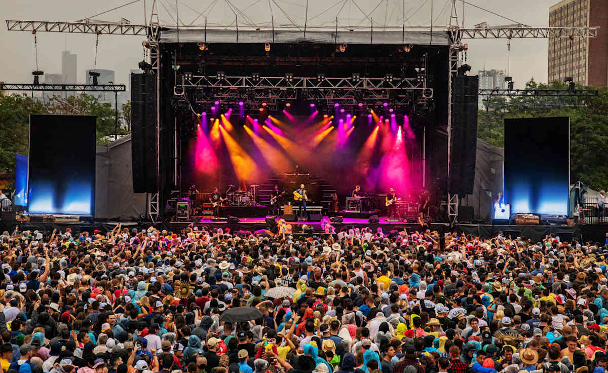 Windy City Smokeout: BBQ & Country Music Fest