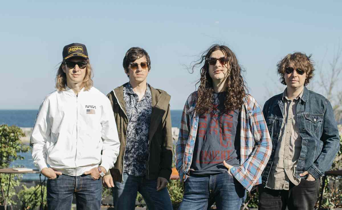 Kurt Vile & The Violators