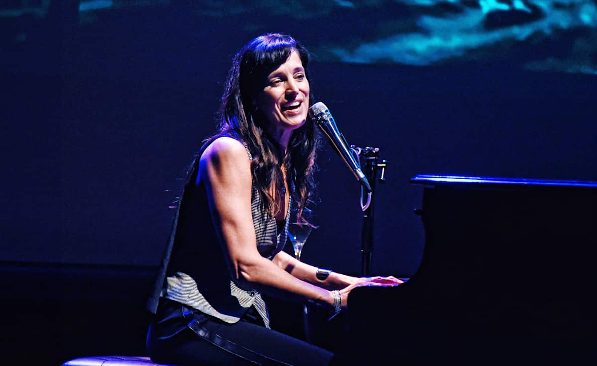 Chantal Kreviazuk