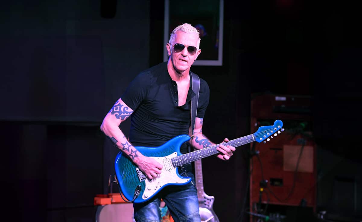Gary Hoey