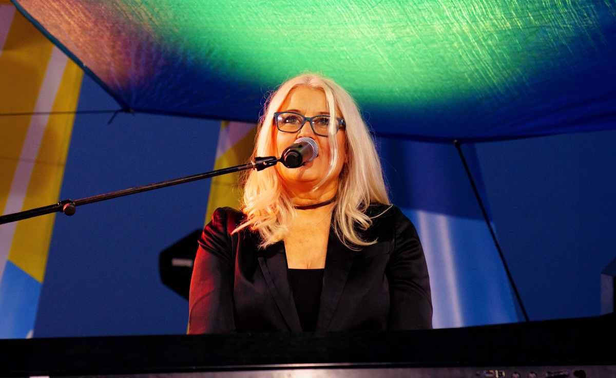 Paula Cole