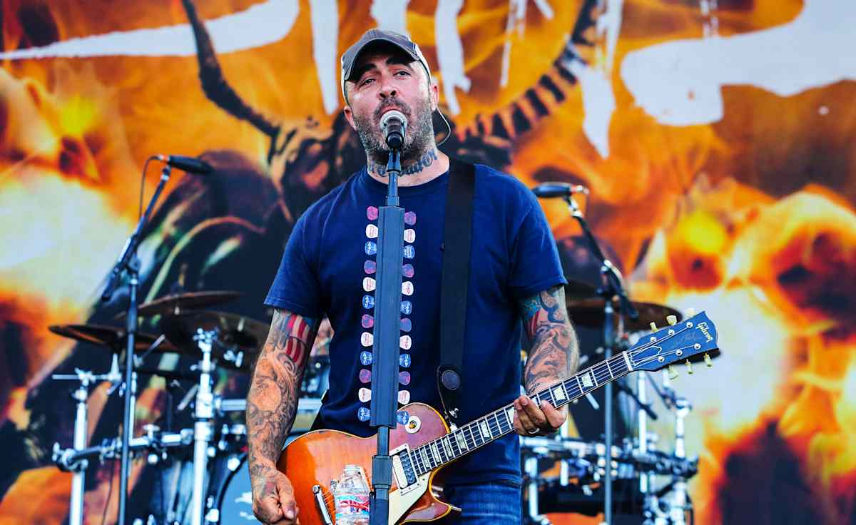 Aaron Lewis