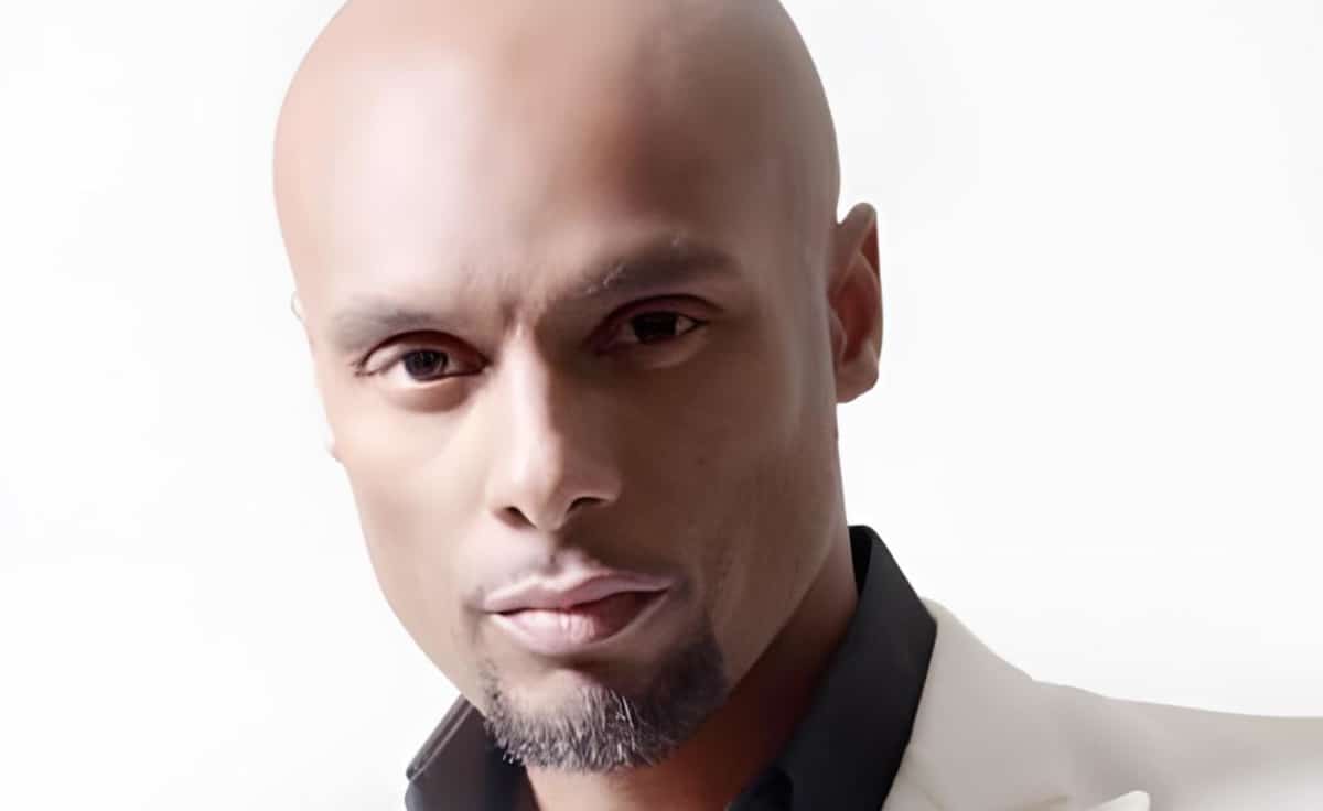 Kenny Lattimore