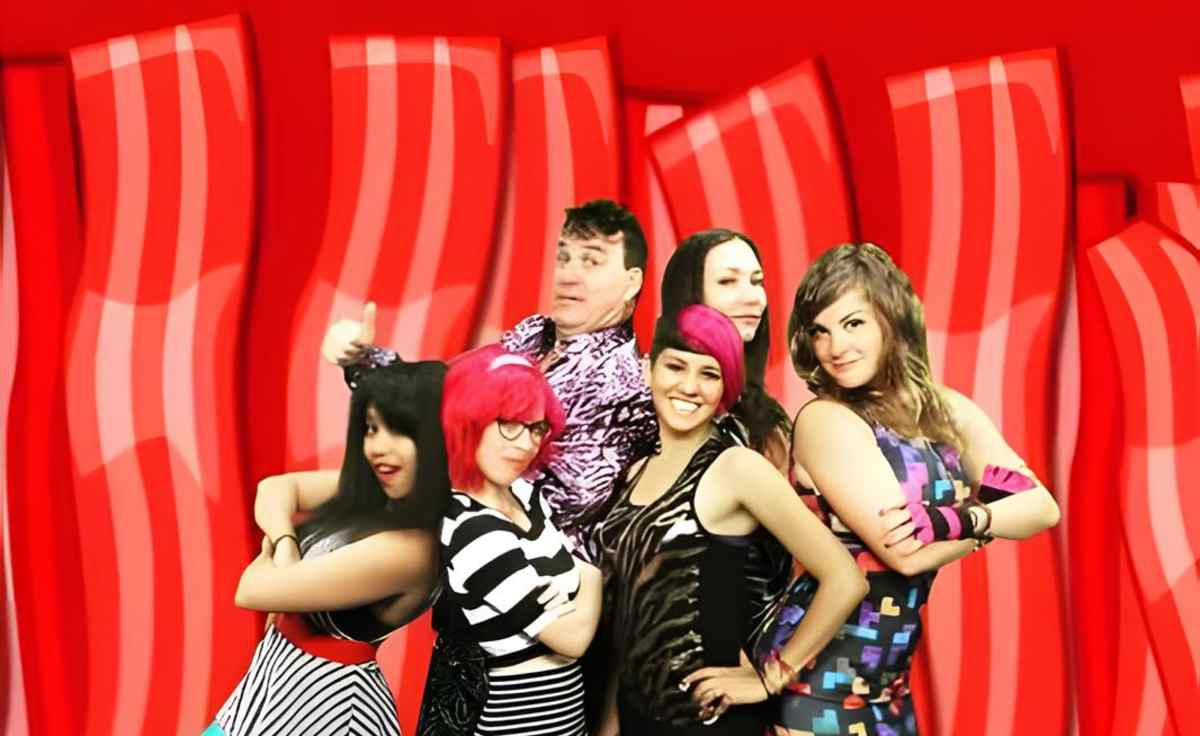 Red Elvises