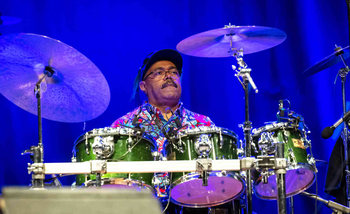 Dennis Chambers