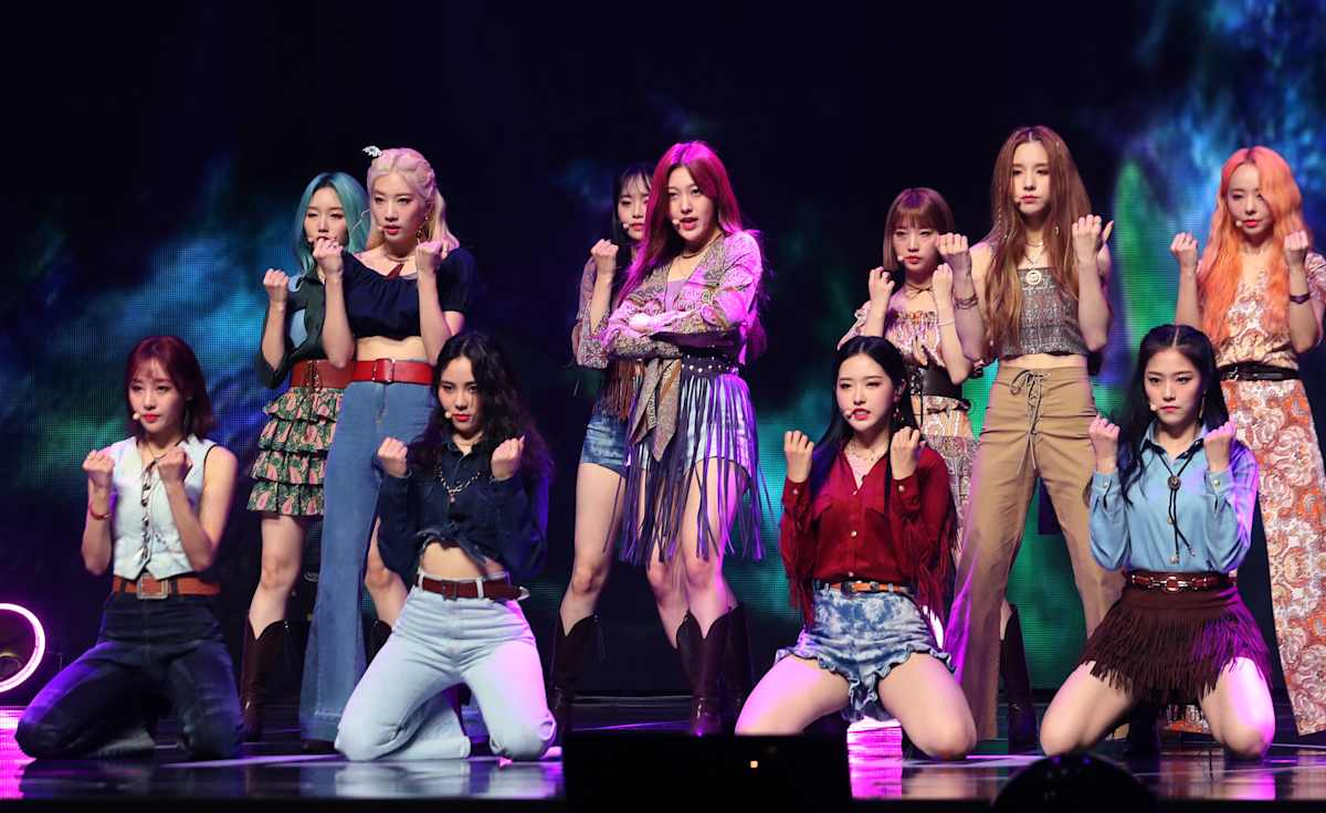 LOONA
