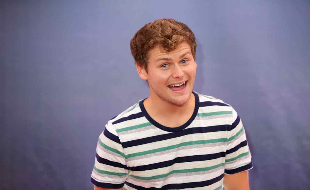 Drew Lynch