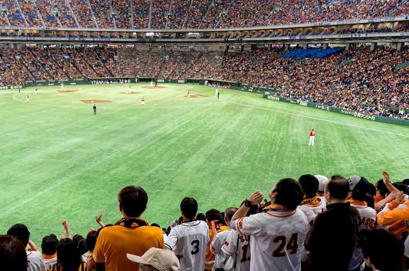 Yomiuri Giants vs Chunichi Dragons Image