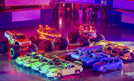Hot Wheels Monster Trucks Live Glow-N-Fire