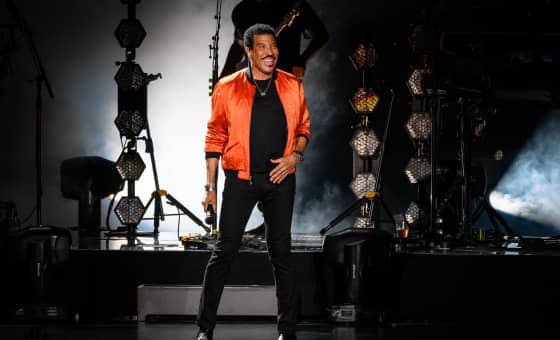 Lionel Richie and Earth, Wind & Fire