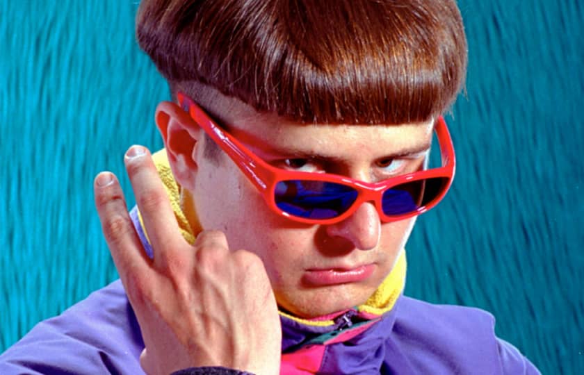 Oliver Tree  Official Website - New Album 'Alone In A Crowd' Out Now!